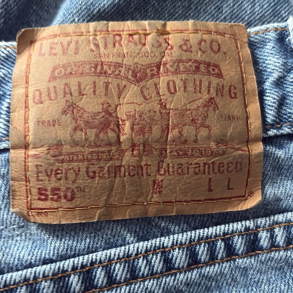LEVI’s 550 VINTAGE Classic Blue Jeans Size 16 -- CLOSET STAPLE!!! - Picture 7 of 8